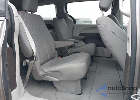 2017 Chrysler Pacifica Touring from USA, damaged, VIN 2C4RC1DG2HR585497